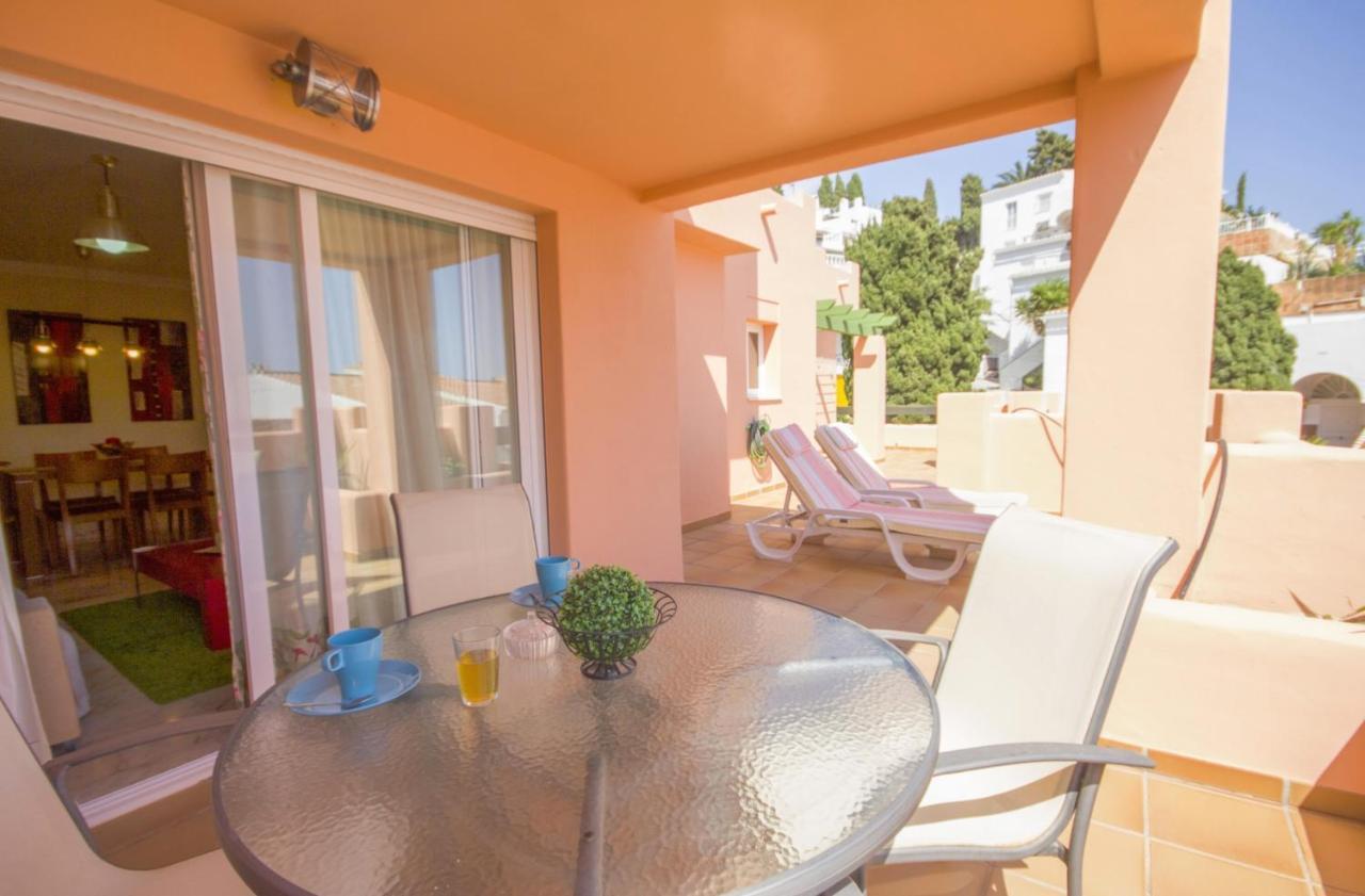 Albi B&B Burriana Beach Nerja Exteriör bild